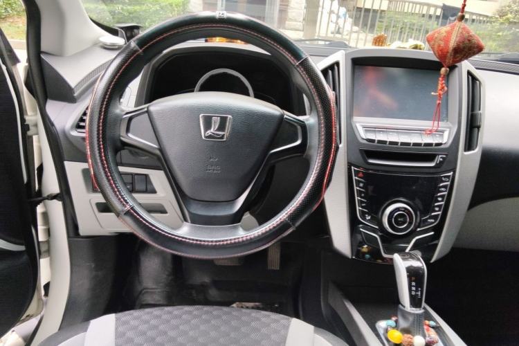 Used Luxgen U6 SUV 2015 1.8T Charm Model Steering Wheel