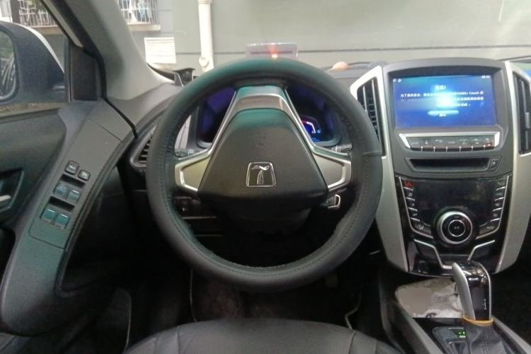 Used Luxgen U6 SUV 2015 1.8T Fashion Edition Steering Wheel