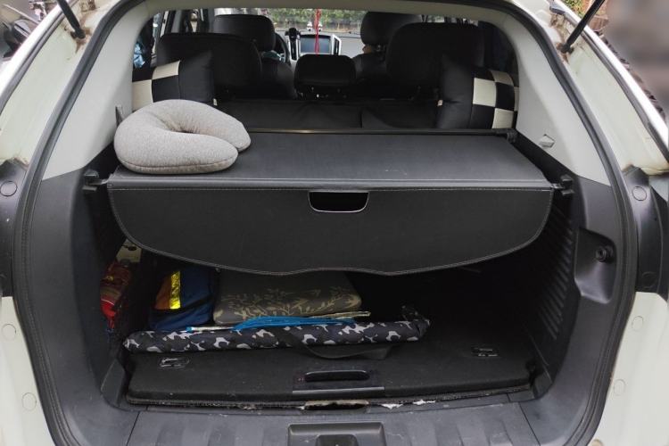 Used Luxgen U6 SUV 2015 1.8T Fashion Edition Trunk