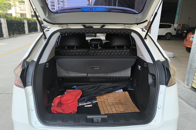 Used Luxgen U6 SUV 2015 1.8T New Innovation Upgrade Trunk