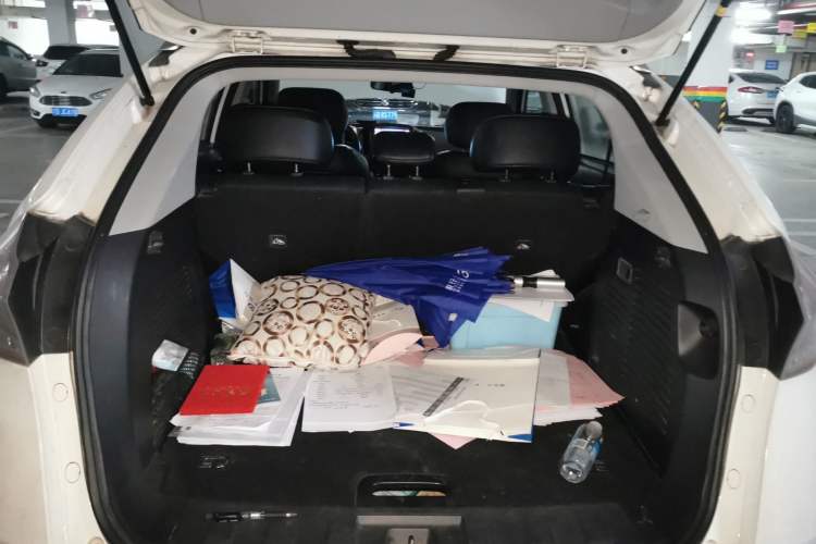 Used Luxgen U6 SUV 2015 1.8T New Innovation Upgrade Trunk