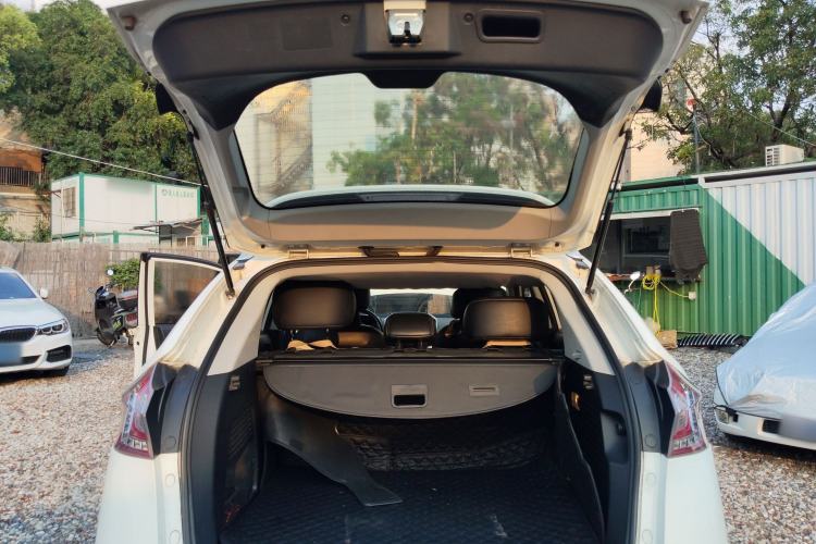 Used Luxgen U6 SUV 2015 1.8T Fashion Edition Trunk