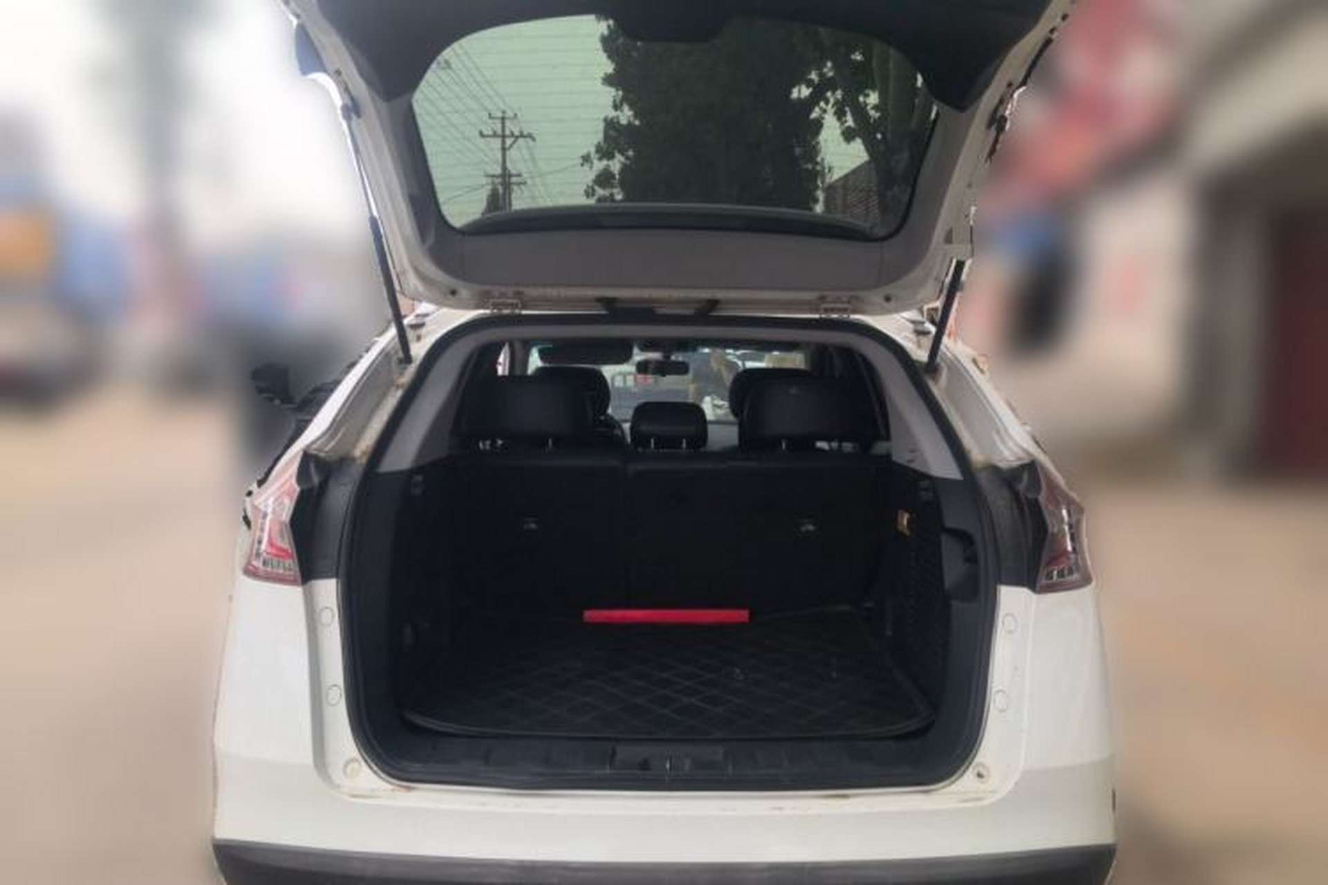 Used Luxgen U6 SUV 2015 1.8T Fashion Edition Trunk