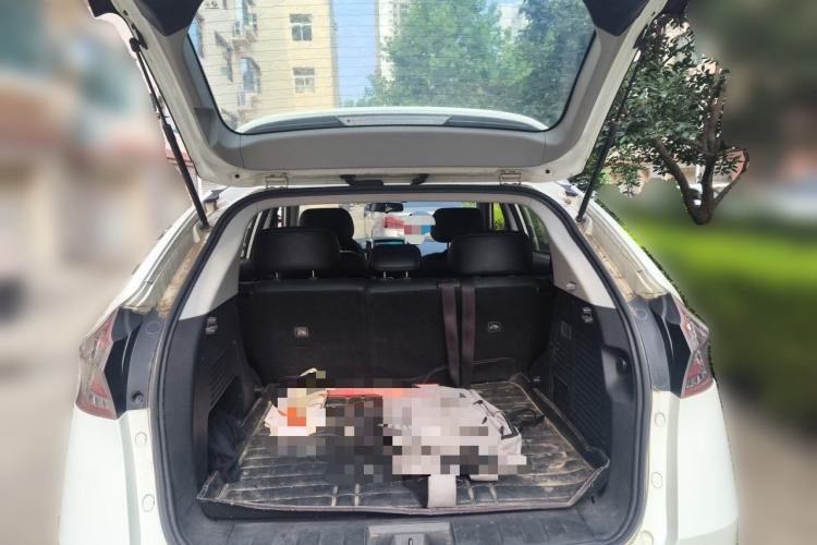 Used Luxgen U6 SUV 2015 1.8T Fashion Edition Trunk