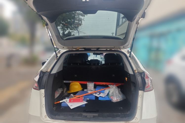 Used Luxgen U6 SUV 2015 1.8T Fashion Edition Trunk