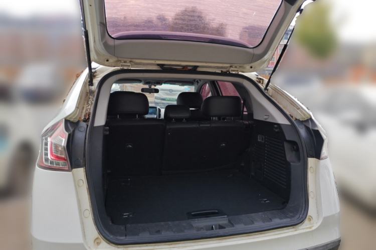 Used Luxgen U6 SUV 2015 1.8T Fashion Edition Trunk