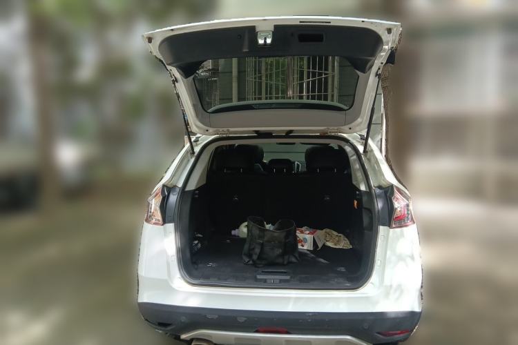 Used Luxgen U6 SUV 2015 1.8T Fashion Edition Trunk