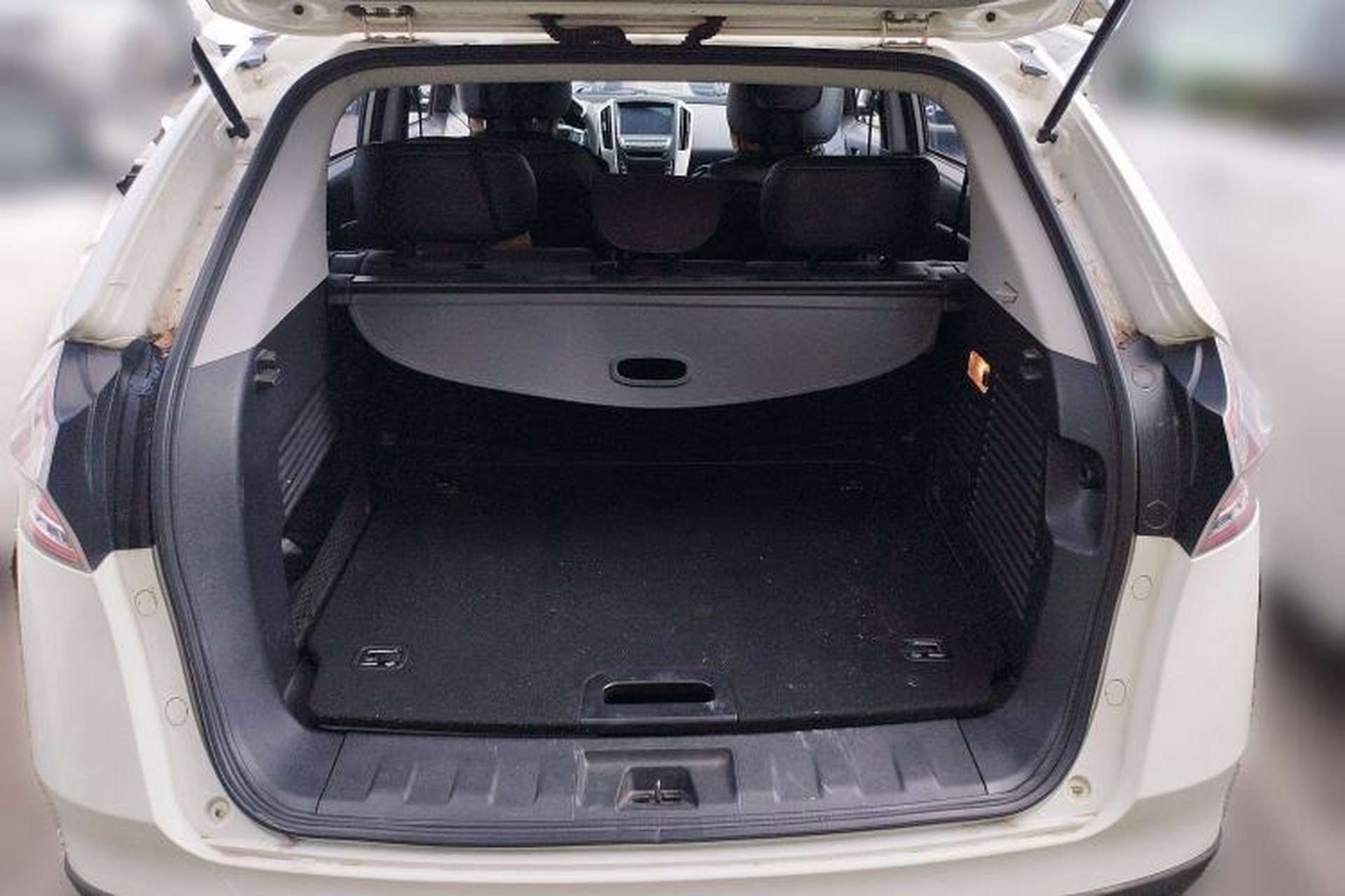 Used Luxgen U6 SUV 2015 1.8T Fashion Edition Trunk