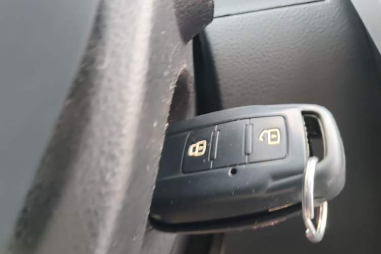Used Luxgen U6 SUV 2015 1.8T Fashion-Upgraded Model Vehicle Key