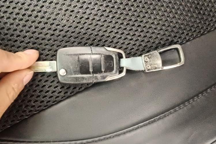 Used Luxgen U6 SUV 2015 1.8T Fashion Edition Vehicle Key