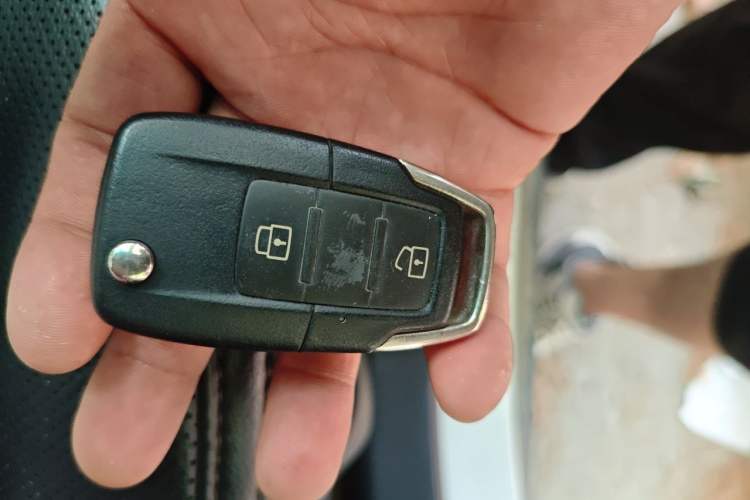 Used Luxgen U6 SUV 2015 1.8T Fashion Edition Vehicle Key