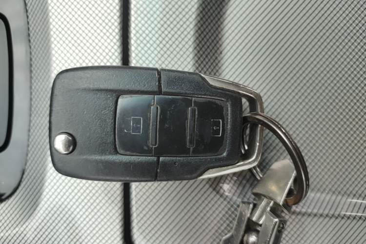 Used Luxgen U6 SUV 2015 1.8T Fashion Edition Vehicle Key