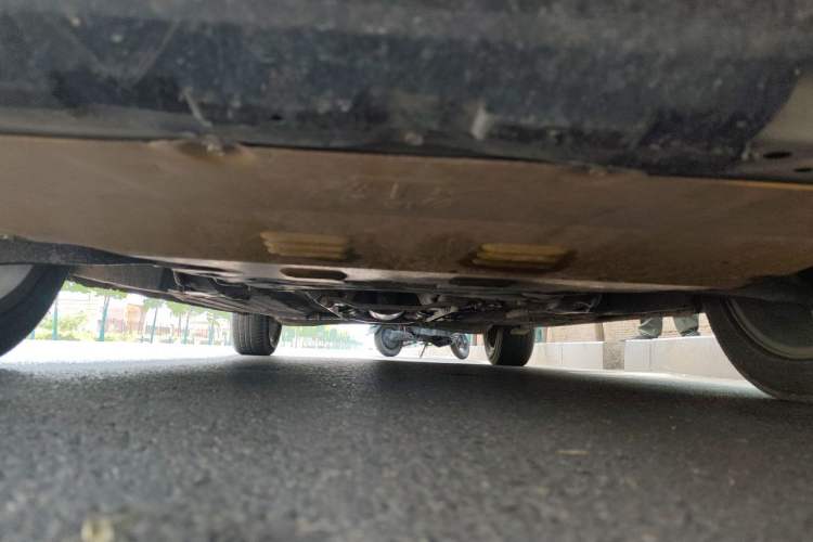 Used Luxgen U6 SUV 2015 1.8T ZhiZun Model Chassis Front