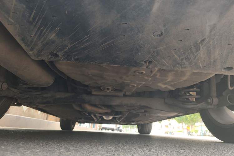 Used Luxgen U6 SUV 2015 1.8T ZhiZun Model Chassis Rear