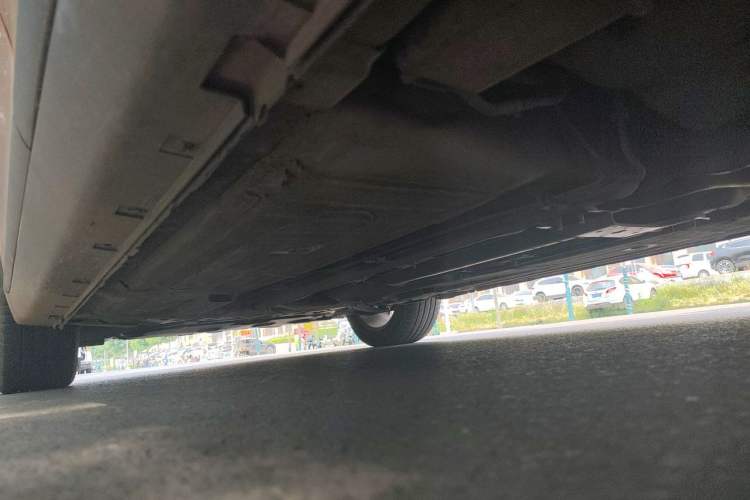 Used Luxgen U6 SUV 2015 1.8T ZhiZun Model Chassis Rear Left