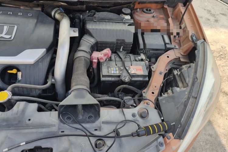 Used Luxgen U6 SUV 2015 1.8T New Creation Type Engine Bay Left