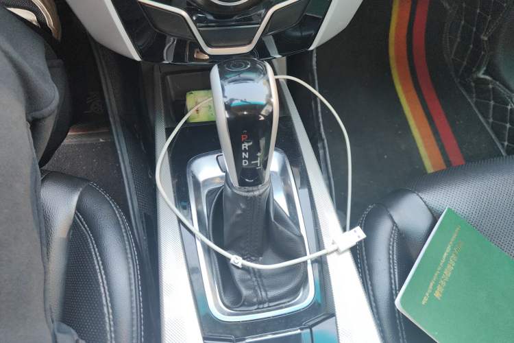 Used Luxgen U6 SUV 2015 1.8T New Creation Type Gear Lever