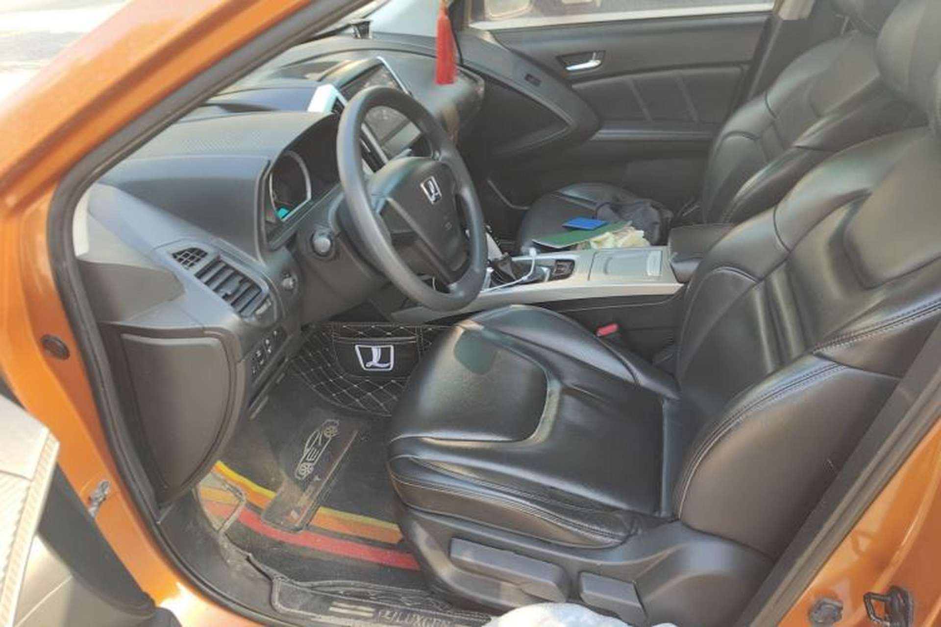 Used Luxgen U6 SUV 2015 1.8T New Creation Type Left Front Seat
