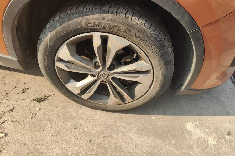Used Luxgen U6 SUV 2015 1.8T New Creation Type Right Front Wheel Hub
