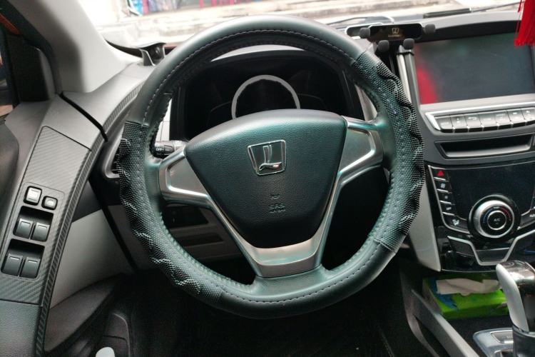 Used Luxgen U6 SUV 2015 1.8T Fashion Edition Steering Wheel