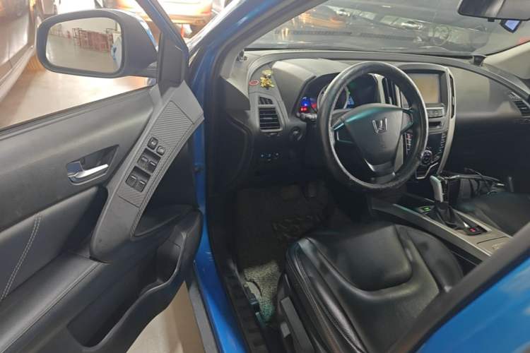 Used Luxgen U6 SUV 2016 1.8T Style Value Model Driver Seat