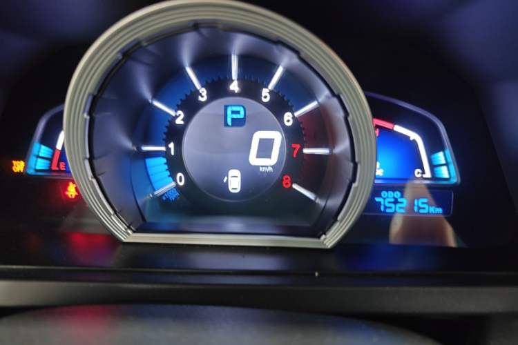 Used Luxgen U6 SUV 2016 1.8T Style Value Model Instrument Cluster