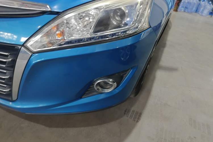 Used Luxgen U6 SUV 2016 1.8T Style Value Model Left Front Headlight