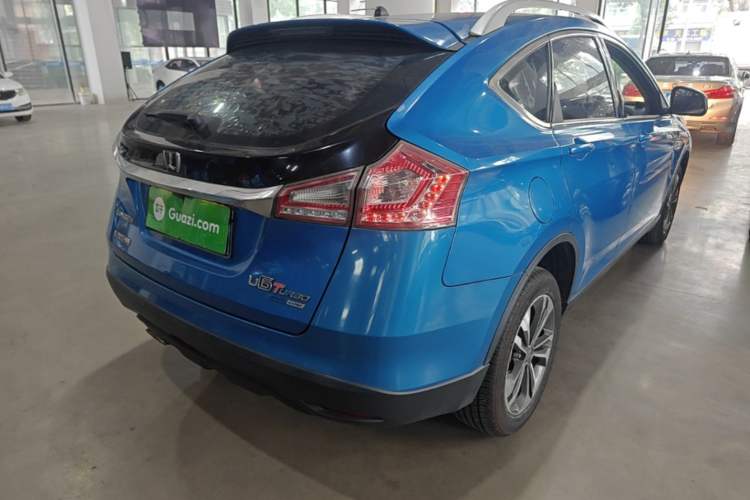 Used Luxgen U6 SUV 2016 1.8T Style Value Model Rear Right 45 Deg