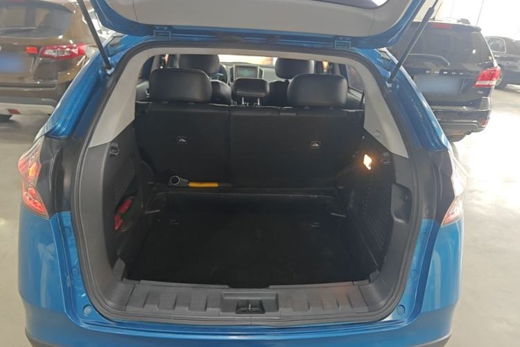Used Luxgen U6 SUV 2016 1.8T Style Value Model Trunk