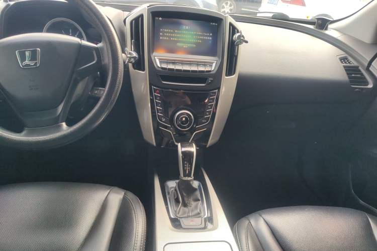 Used Luxgen U6 SUV 2016 1.8T Style Value Model Audio And AC Panel