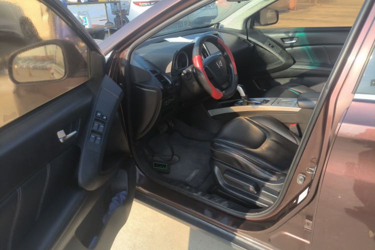 Used Luxgen U6 SUV 2016 1.8T Style Value Model Driver Seat