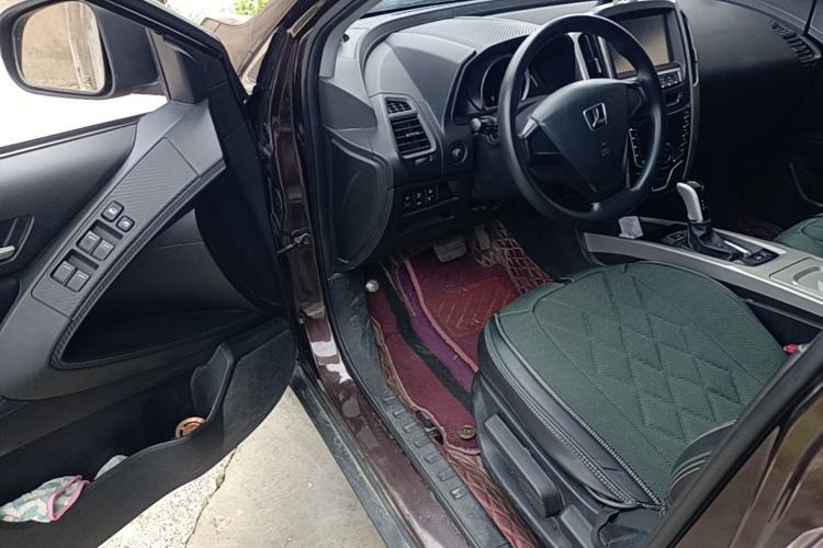 Used Luxgen U6 SUV 2016 1.8T Style Value Model Driver Seat