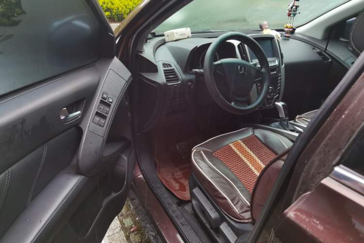 Used Luxgen U6 SUV 2016 1.8T Style Value Model Driver Seat