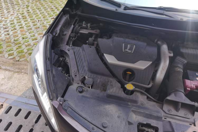 Used Luxgen U6 SUV 2016 1.8T Style Value Model Engine Bay Right
