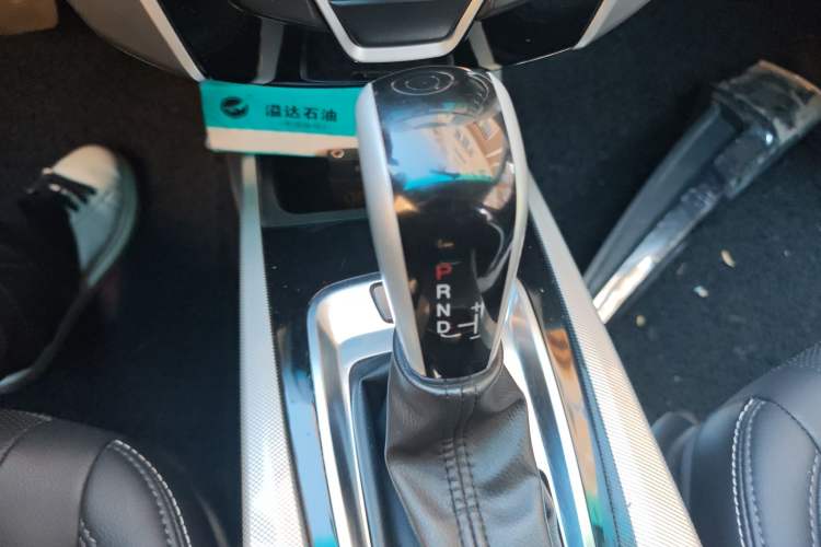 Used Luxgen U6 SUV 2016 1.8T Enhanced Appeal Version Gear Lever