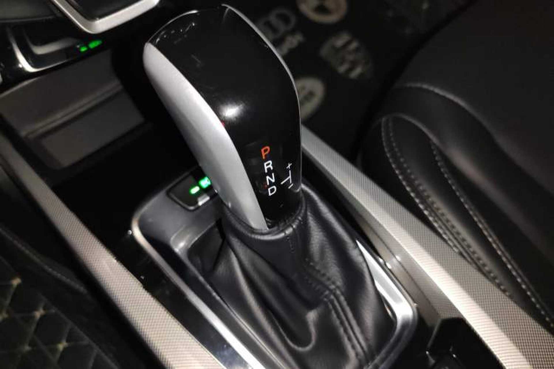 Used Luxgen U6 SUV 2016 1.8T Style Value Model Gear Lever