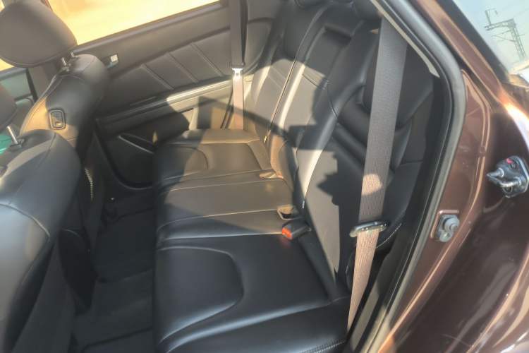 Used Luxgen U6 SUV 2016 1.8T Style Value Model Left Rear Seat