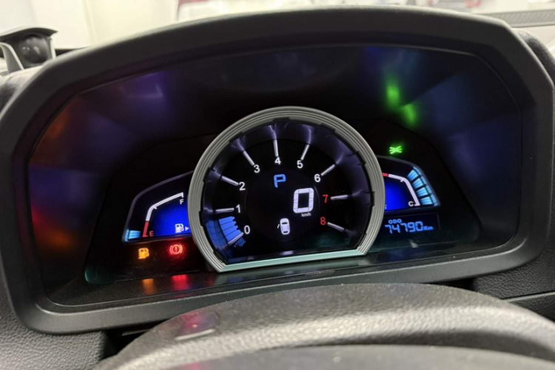 Used Luxgen U6 SUV 2016 1.8T Style Value Model Odometer Close Up