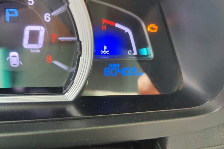 Used Luxgen U6 SUV 2016 1.8T Style Value Model Odometer Close Up