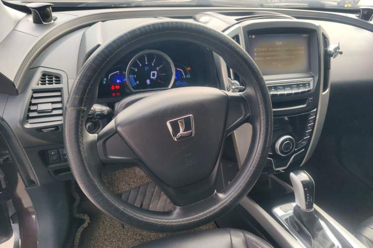 Used Luxgen U6 SUV 2016 1.8T Style Value Model Steering Wheel