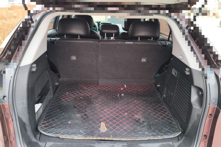 Used Luxgen U6 SUV 2016 1.8T Style Value Model Trunk