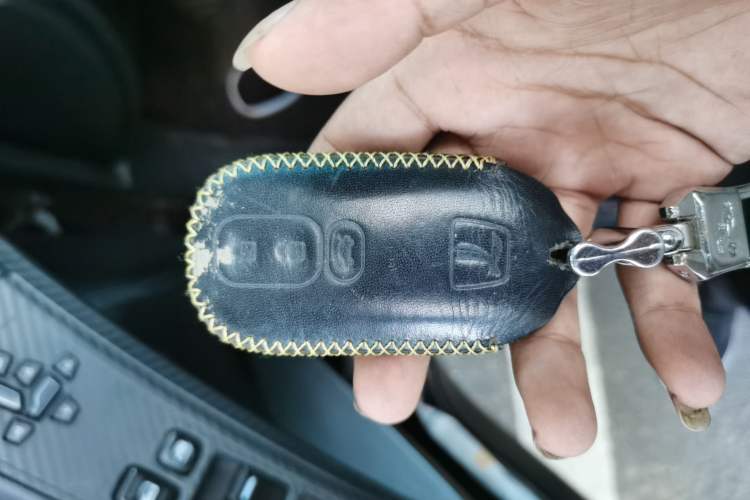 Used Luxgen U6 SUV 2016 1.8T ZhiZun Model Vehicle Key