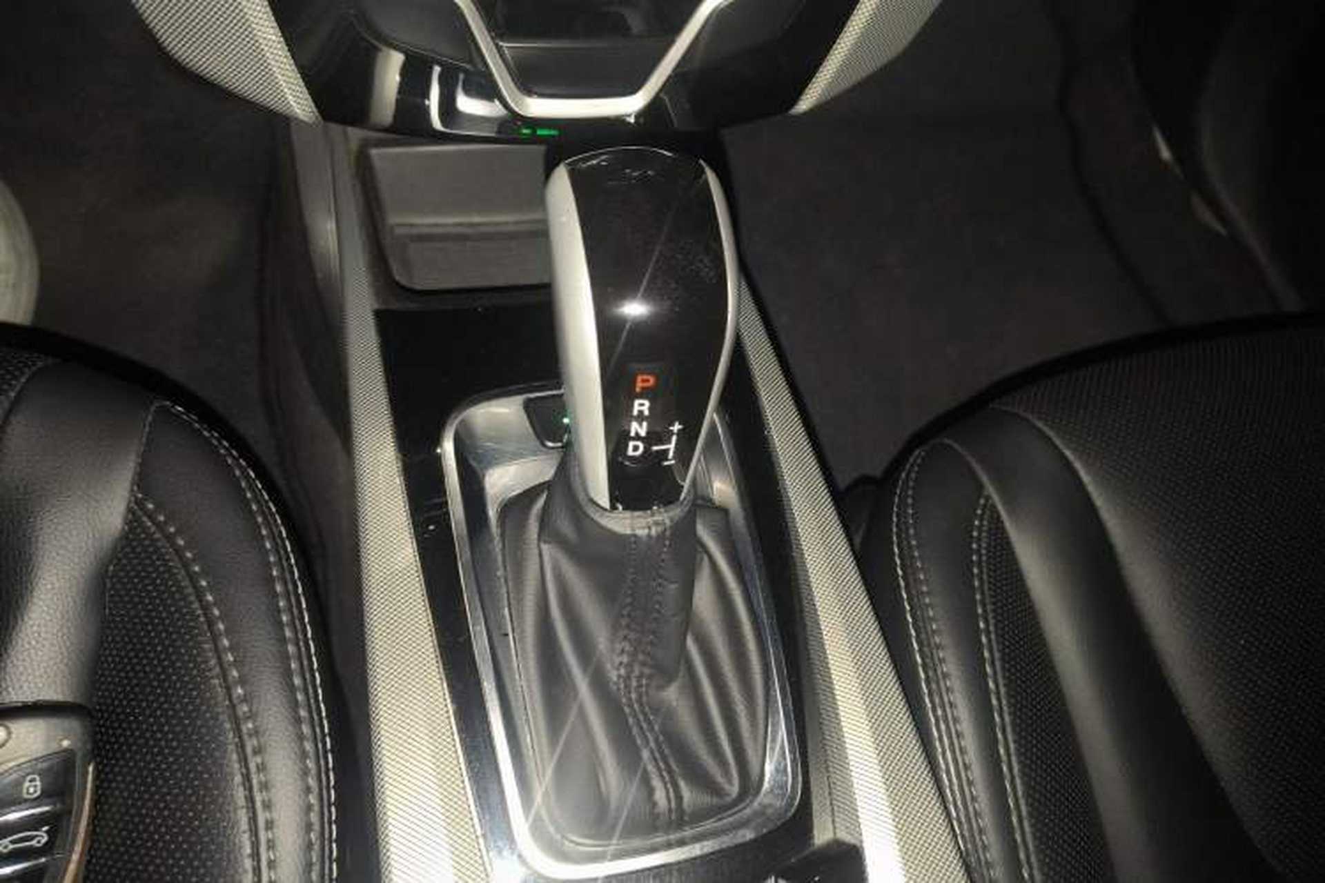 Used Luxgen U6 SUV 2016 1.8T Fashion-Upgraded Model Gear Lever