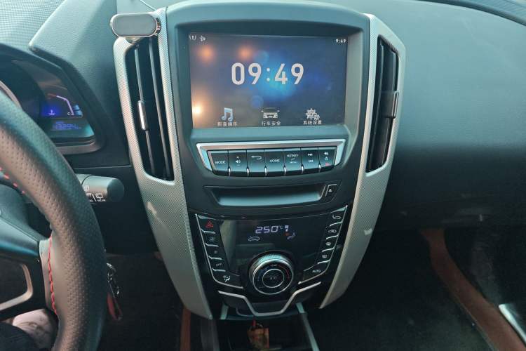 Used Luxgen U6 SUV 2016 1.8T Style Value Model Audio And AC Panel