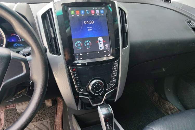 Used Luxgen U6 SUV 2016 1.8T Style Value Model Audio And AC Panel