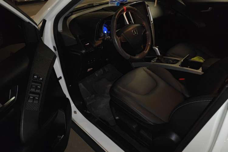 Used Luxgen U6 SUV 2016 1.8T Style Value Model Driver Seat