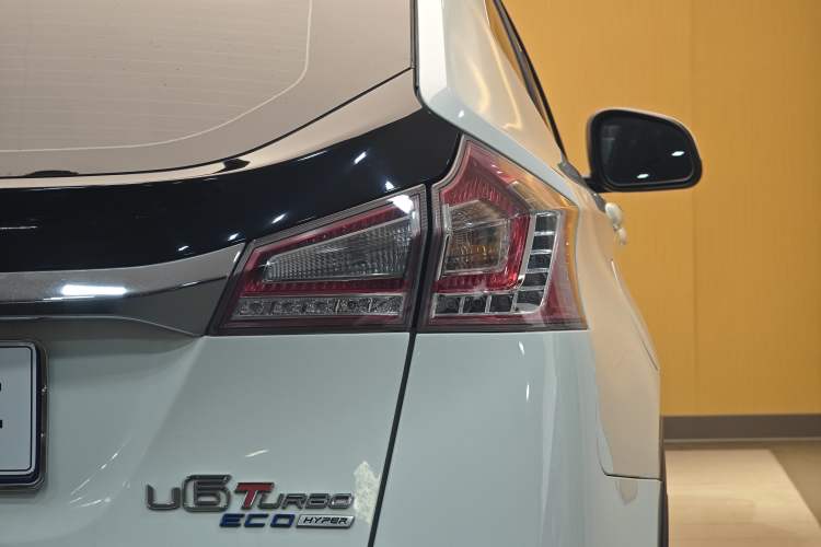 Used Luxgen U6 SUV 2016 1.8T Style Value Model Exterior 10