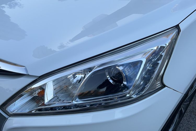 Used Luxgen U6 SUV 2016 1.8T Style Value Model Exterior 6