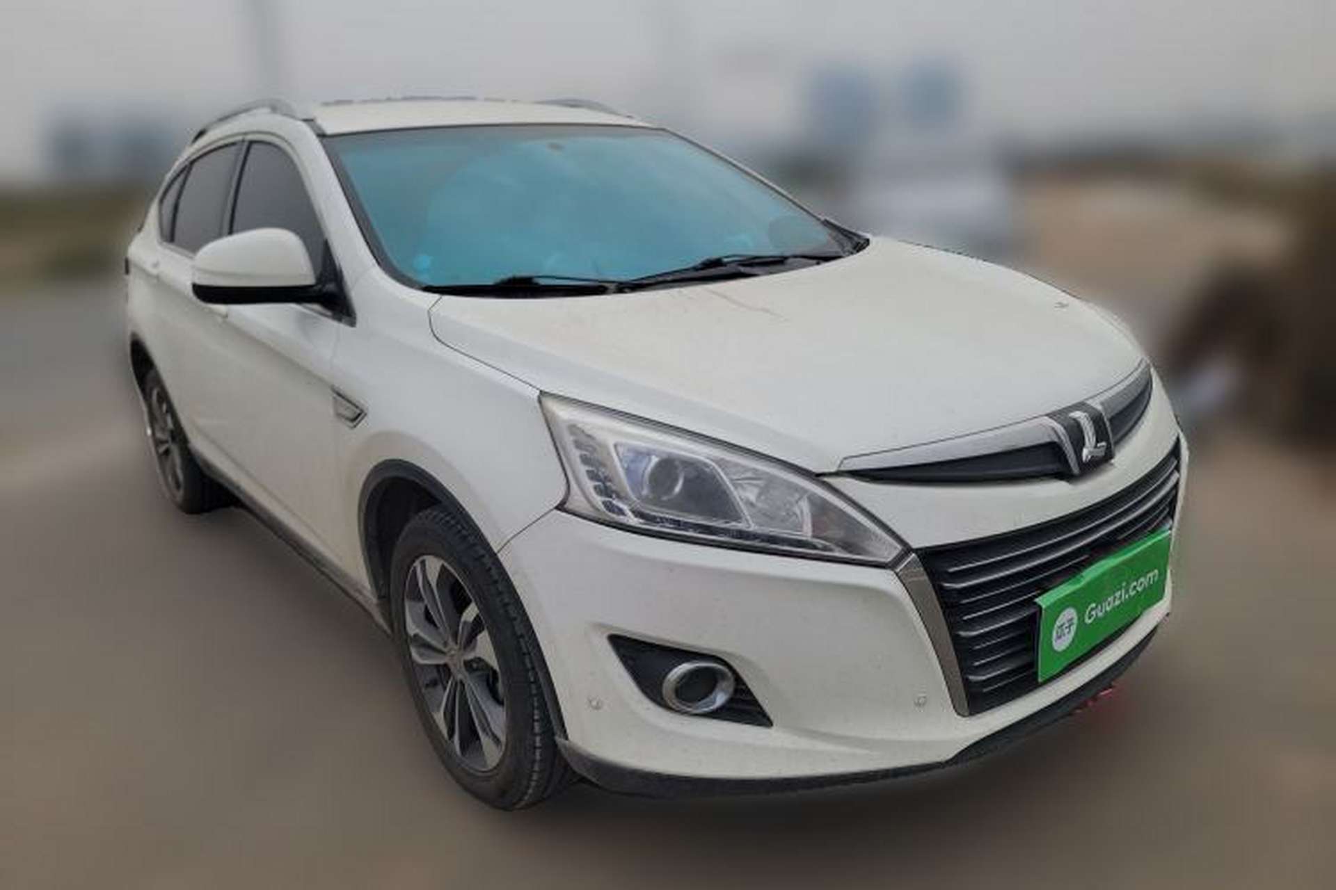 Used Luxgen U6 SUV 2016 1.8T Style Value Model Front Right 45 Deg