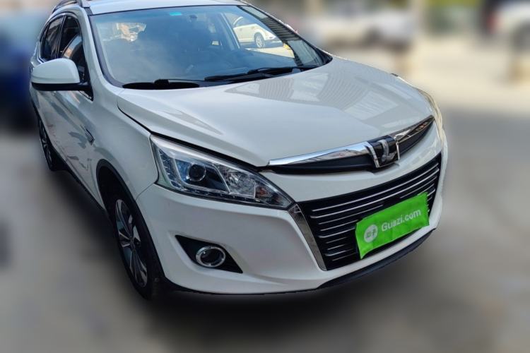 Used Luxgen U6 SUV 2016 1.8T Style Value Model Front Right 45 Deg